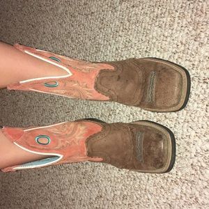 Ariat cowgirl boots